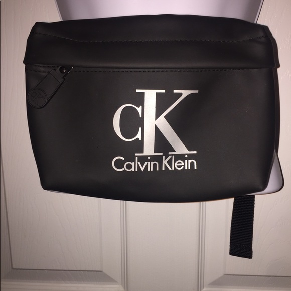Calvin Klein Bags Vintage 9s Calvin Klein Fanny Pack Unisex Poshmark